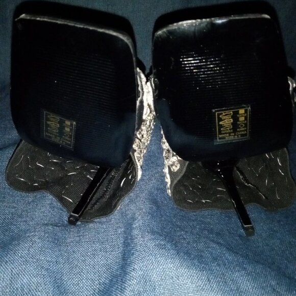 AZALEA WANG STOPPIN THE WHOLE SHOW STILETTO SANDAL IN BLACK ( BRAND NEW !!!!! - Picture 7 of 7